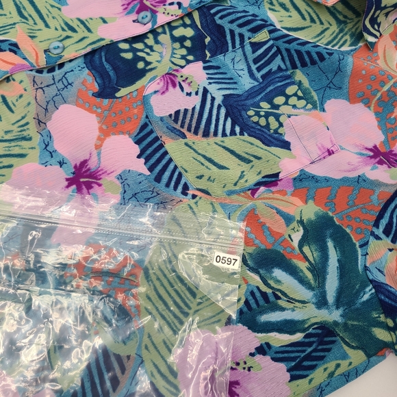 Vintage Tropical Floral Button Front Shirt - Picture 8 of 9